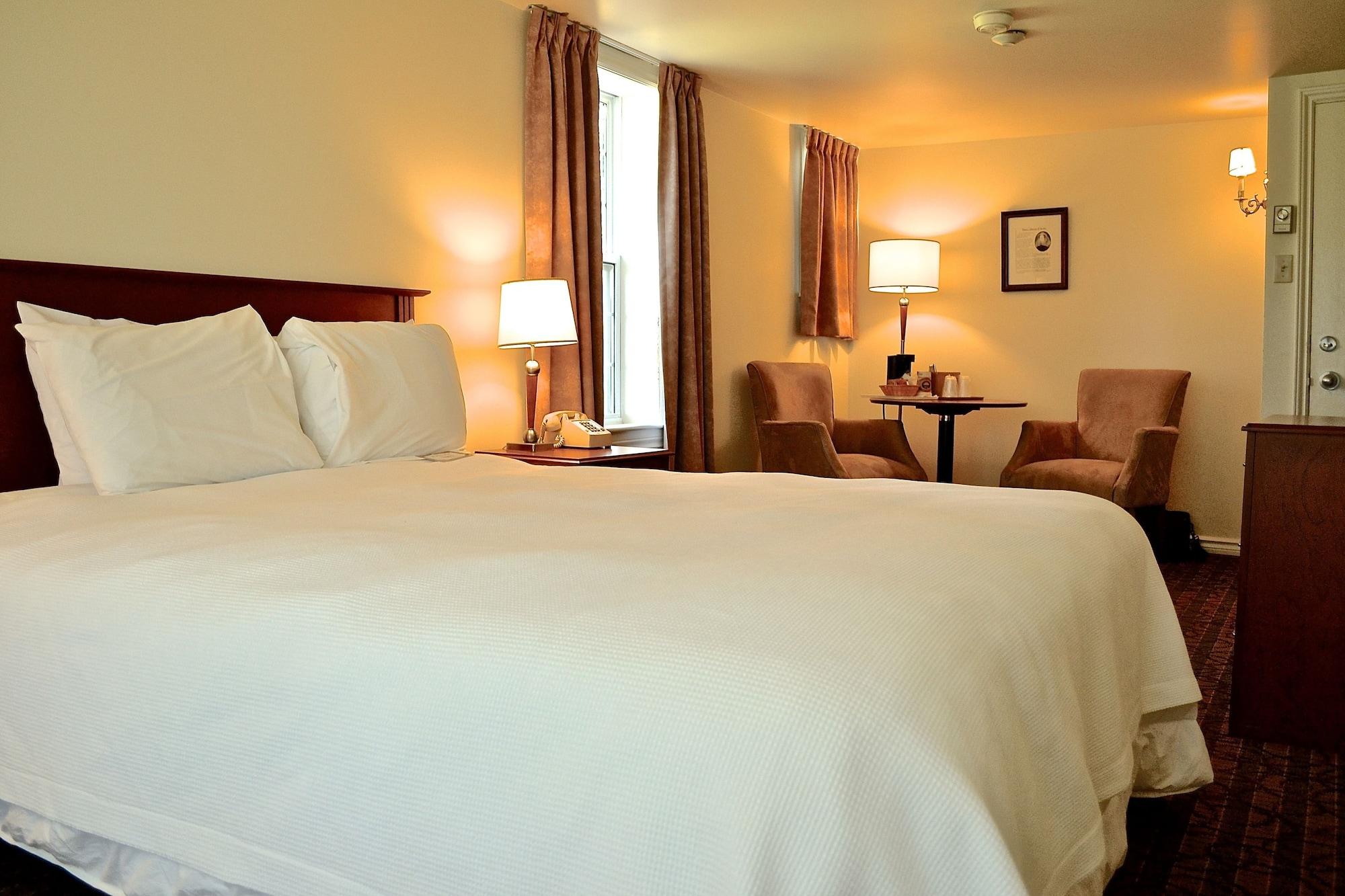 Inverary Resort Baddeck Inlet 외부 사진